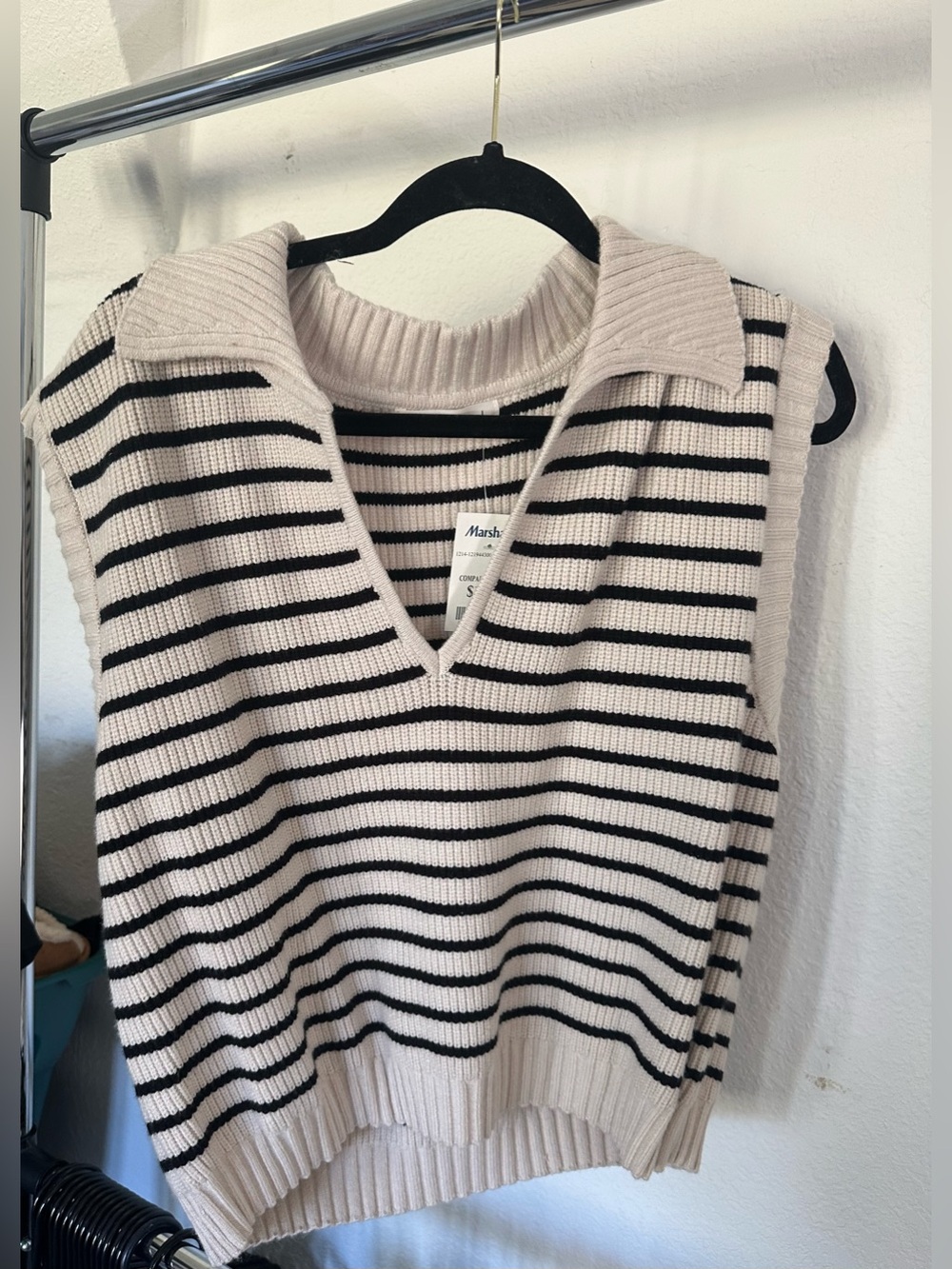 moon & madison Cream and Black Striped V-Neck Sweater Vest
